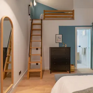 https://beautiful-penthouse-in-the-historic-center.1costadelsol.com